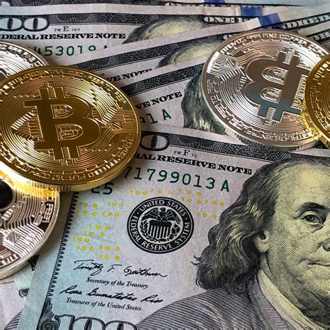 Value Of 1 Btc In Dollars Bitcoin Surges To Record 28 500 Quadrupling