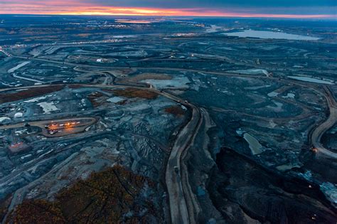 Tar Sands At Night 2 Series The True Cost Of Oil Canadas Tar