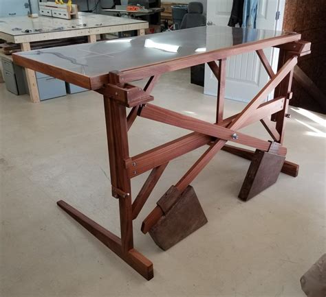 Diy standing desks allow for excellent ergonomics. Mechanical Lumber | Wooden motion | Standing desk diy ...