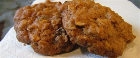 Meijer stores based in michigan sells a meijer brand of cookie that resembles the old archway style, however the taste just doesn't quite compare to the original archway cookie, but it's close. Old Fashioned Oatmeal Cookies (+Raisins) | Old fashioned ...