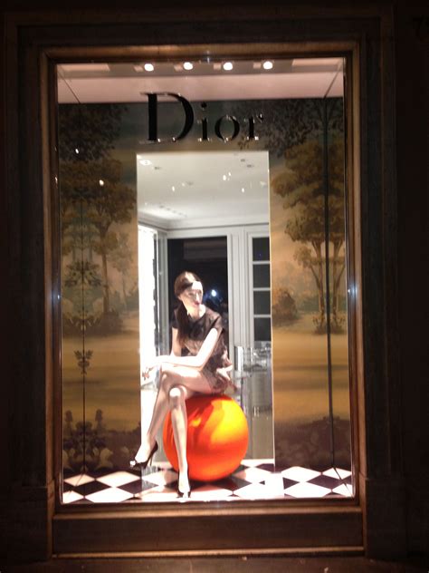 Decorate your living room, bedroom, or bathroom. Dior, Roma | Decor, Home decor, Furniture