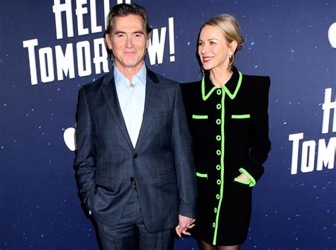 Are Naomi Watts Billy Crudup Engaged Actress Seen With Ring