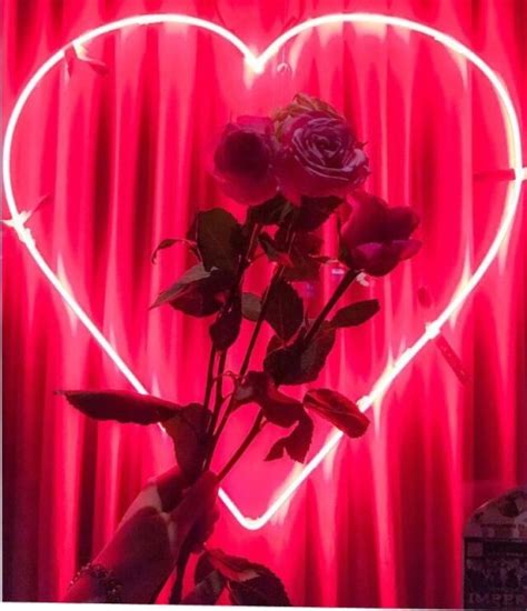 The most common neon pink aesthetic material is metal. love-heart-pink-neon-aesthetic | Tumblr