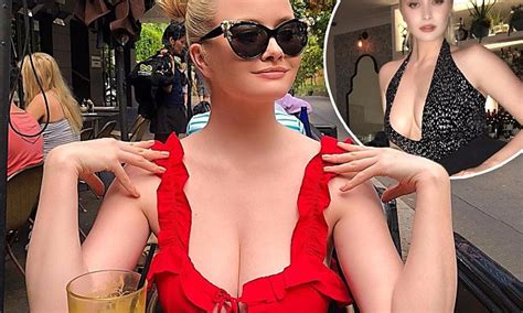 Simone Holtznagel Flaunts Assets In Instagram Snap Daily Mail Online