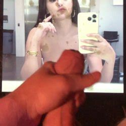 Selena Gomez Cumtribute Porn Videos Photos EroMe