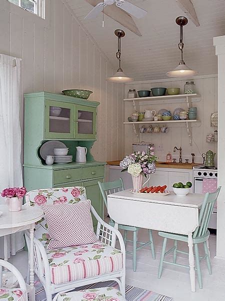 S, m, l, xl occasion: Shabby Chic Rooms I Love 2012