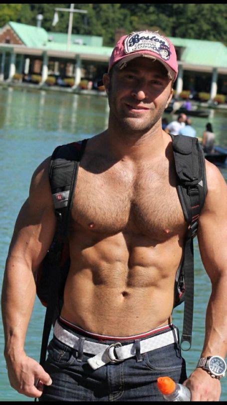 Shirtless Male Athletic Hunk Muscular Masculine Dude Hairy Chest PHOTO