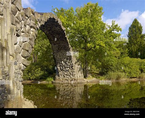 Rakotzbrücke In Kromlauer Park Saxony Germany Stock Photo Alamy