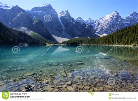 Moraine Lake On A Mid Summer Morning Stock Image Image Of Summer