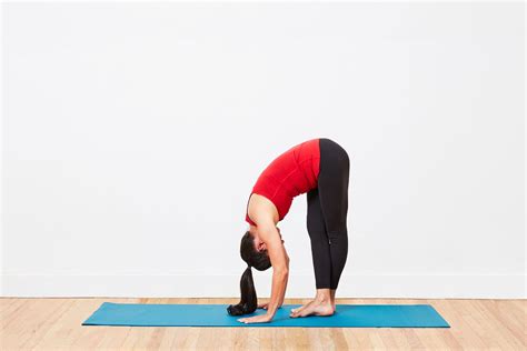 6 Simple Stretches For Tight Hamstrings