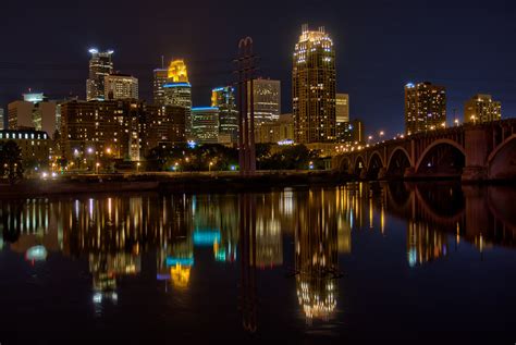 Minneapolis Reflection 2 Matthew Paulson Flickr