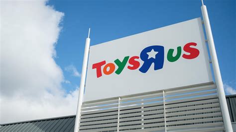 Toys ‘r Us Is Back With Its First New Store In The Us Fox 4 Kansas