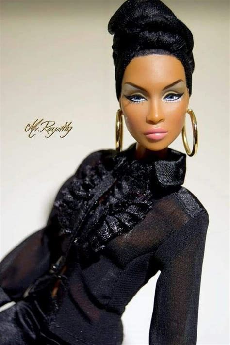 Pin By Patricia L C On Women And Fashion Beautiful Barbie Dolls Fashion Royalty Dolls