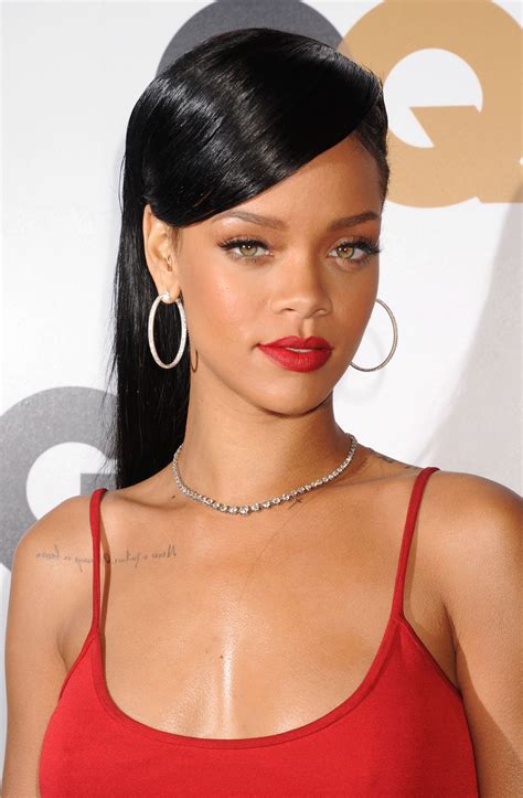 Rihanna S Cupid Bow Appreciation Page 2 Red Lips Makeup Look Polished Hair Rihanna