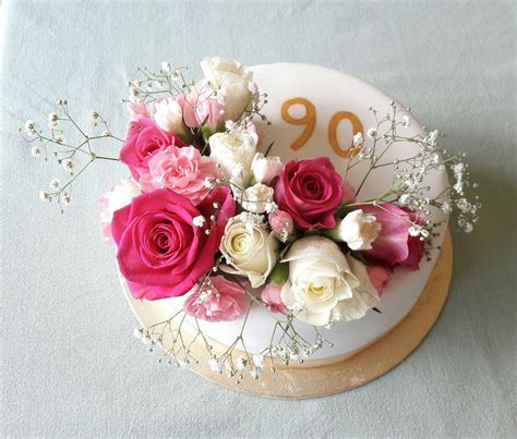 90th Birthday Cake Using Real Flowers 90th Birthday Cakes Birthday