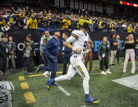 Michigan Favorites To Win Championship After Georgia Loss Maize Bluereview