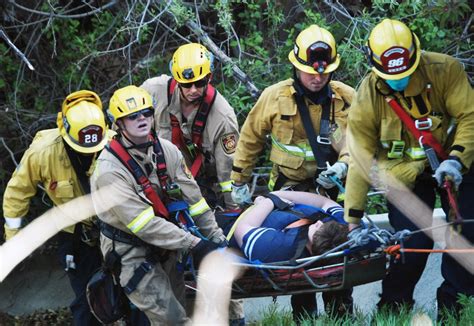 Lafd Rescues Teen Hiker Who Fell 200 Feet In Chatsworth Daily News