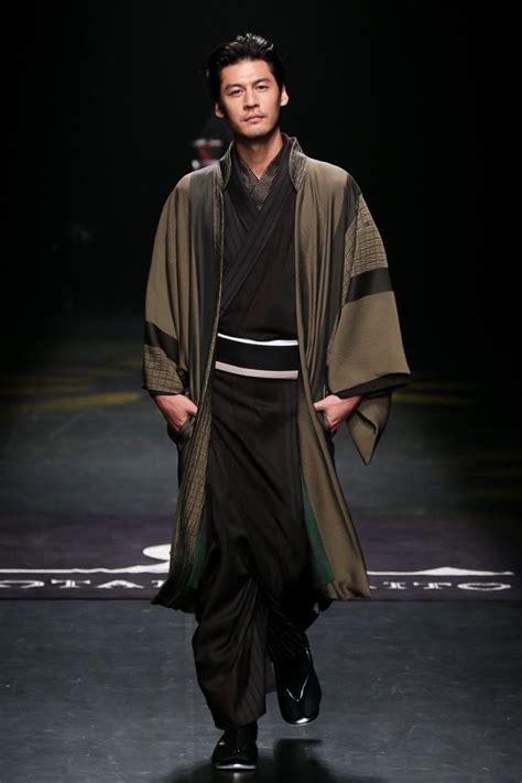 Pin By Dark Willow Creek On Asia Japan Male Kimono Japanese Outfits
