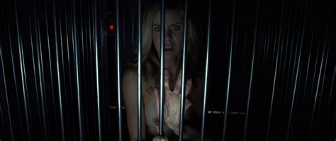 Elisabeth Hower Nuda 30 Anni In Escape Room II