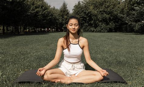 How To Find Inner Peace Through Yoga Emu Articles