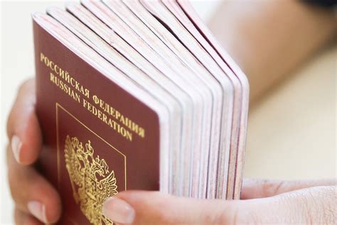 Госдума приняла закон об изъятии загранпаспортов у призванных на