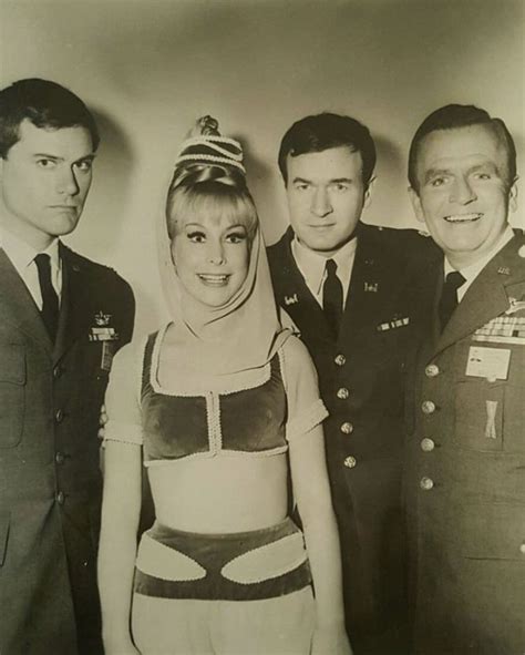 Season 1cast Photo For I Dream Of Jeannie With Larry Hagman Barbara Eden Bill Daily And