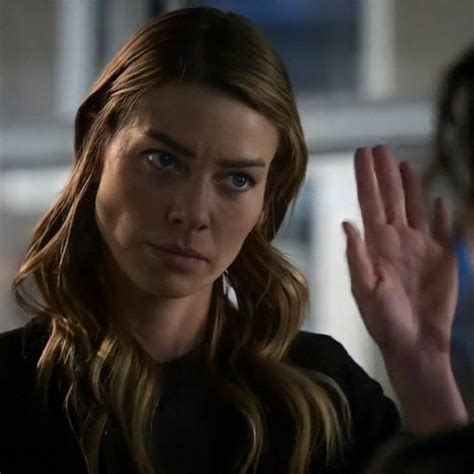 Chlo Angel Decker On Twitter Raise Your Hand If You Think Chloe Is