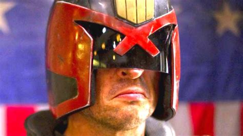 Why Dredd S Costume In Judge Dredd Makes No Sense