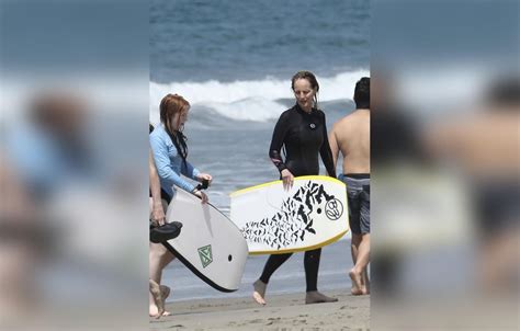 Helen Hunt Reunites With Alleged Ex Matthew Carnahan For Beach Day