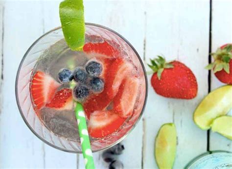 25 Deliciously Refreshing Summer Cocktails Eat This Not That Easy