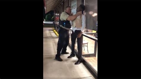 Man Choked By Cop Was Subjected To Anti Gay Slurs By Waffle House