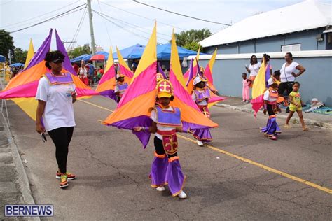 Photos Bermuda Day Parade And Attendees Bernews