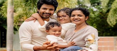 Sivakarthikeyan S Wife S Entry With Her Daughter And Son