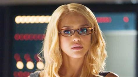Fictional Female Characters Who Wear Glasses List
