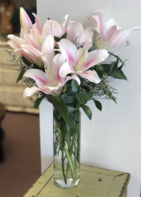 Lily Vase In Carmel Ny Carmel Flower Shop Inc