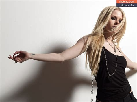Avril Lavigne Aka Avrillavigne Nude Leaks Photo Faponic