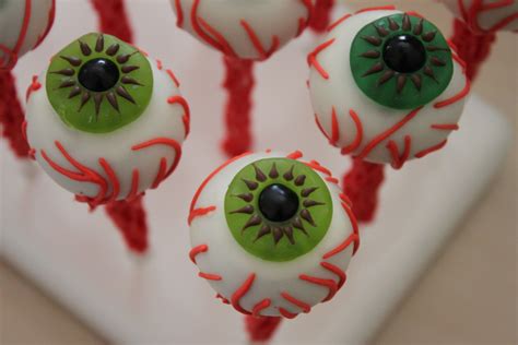 Halloween Eyeball Cakes The Cake Boutique