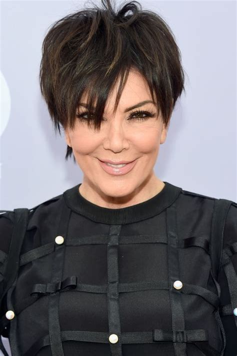 Did you know that just by changing the colour of your hair by a shade or two can knock years off your appearance and help you look younger? 50 Hairstyles That Will Make You Look Younger - Haircut ...