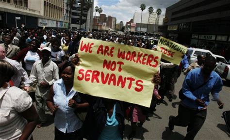 Zimbabwe Govt Workers Finally Seal Salary Deal