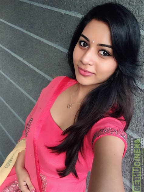 Actress Suza Kumar Selfie Pictures And 2018 Hd Gallery Gethu Cinema
