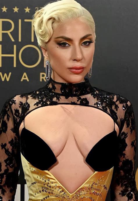 Lady Gaga R Celebrity Cleavage