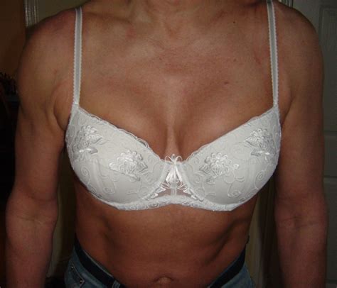 My Fav Bra 38c Do My Breasts Look Good In This Bra Louise Cross Flickr