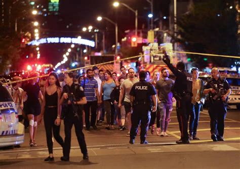 Police Say 2 People Died And 13 Others Were Injured In A Shooting In Downtown Toronto