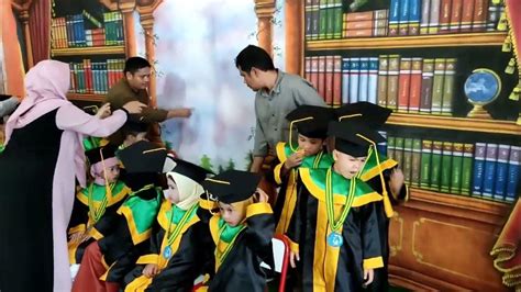 Acara Wisudawan Gibran Ahmad Dan Foto2 Sekolah Anak Tk Banda Aceh Youtube
