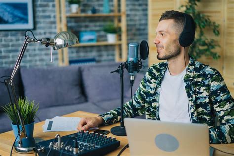 The 11 Best Microphones For Starting A Podcast Buyer Guide