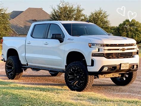 2019 Chevrolet Silverado 1500 With 22x12 44 Fuel Assault And 3512