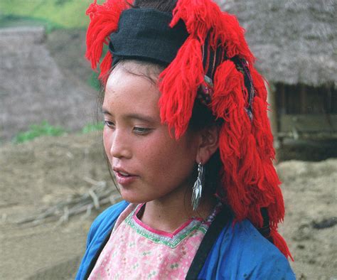 42 red hmong girl | Vietnam 1995 Red Hmong Girl. Her village… | Flickr