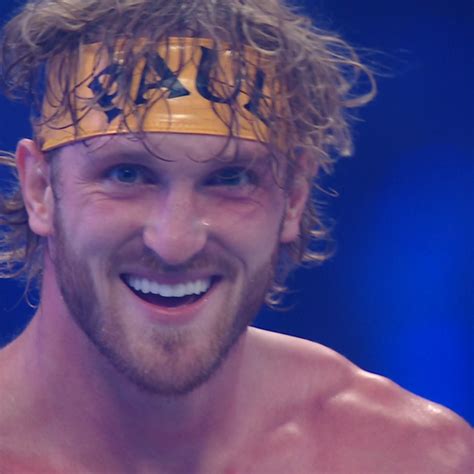 Logan Pauls First Wwe Match Logan Paul Made A Virally Awesome In