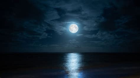 Luna Azul De Agosto Cuándo Verla Y Cuál Es Su Significado