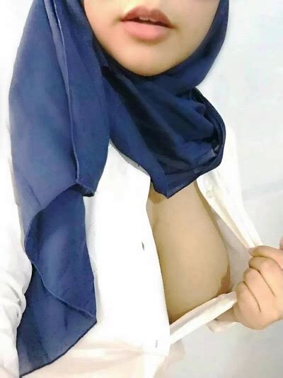 Foto Ngewe Pepek Becek Tante Yang Masih Pakai Hijab Putri
